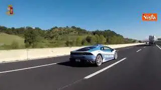 Giornata per la donazione degli organi, il video della Lamborghini della Polizia che salva vite