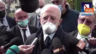 Vaccini Campania, De Luca a Figliuolo: "Non procederemo per fasce di età"