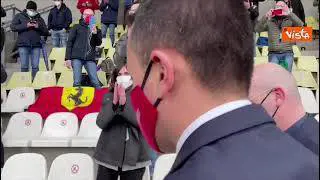 Di Maio a Imola applaude al personale sanitario ospite del Gran Premio