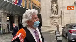 Discoteche chiuse, Razzi: "L'unico modo per ballare è sul letto con le mogli"