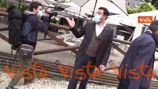 Salvini pranza al parco Sempione a Milano nel giorno delle riaperture dei ristoranti