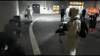 Variante indiana, ecco l'igienizzazione dei bagagli del volo dall'India in arrivo a Fiumicino