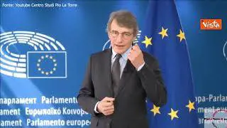 Sassoli: "Eliminare il contante per fermare il riciclaggio"