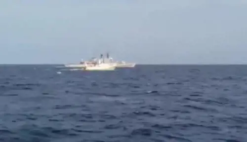 Alta tensione nel Mediterraneo: la Marina libica spara a tre barche italiane