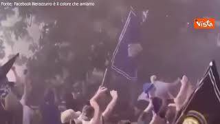 Scudetto Inter, i tifosi accolgono l'arrivo della squadra a San Siro