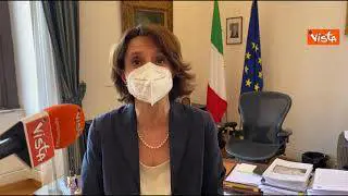 Giornata contro l'omotransfobia, la ministra Bonetti lancia la campagna "Diritto di essere"
