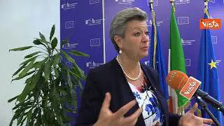Johansson (Commissario Ue): “Su ricollocazione migranti proponiamo l’obbligo per gli Stati membri”