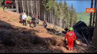 Incidente Mottarone, i soccorsi dei Carabinieri dopo il crollo della funivia