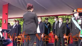 207 anni Carabinieri, la commozione della moglie di Cerciello Rega alla consegna della medaglia