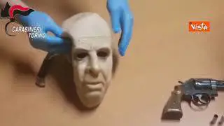 Rapina in villa a Torino, gioielliere ferito da colpo di pistola