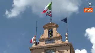 Mattarella accoglie nel cortile del Quirinale il presidente austriaco Van der Bellen, le immagini