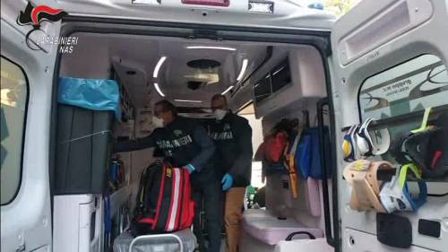 Covid, controlli dei Nas su ambulanze. Scoperti mezzi e personale non idoneo