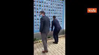 Di Maio a Kiev depone corona di fiori ai caduti del conflitto in Donbass alla chiesa di San Michele