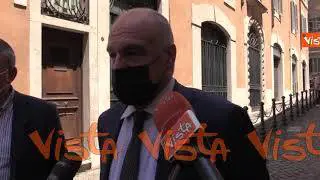 Amministrative Roma, Michetti: “Lusingato per essere stato scelto. Ora il confronto sia pacifico”