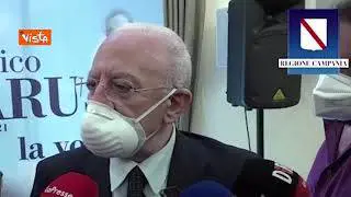 De Luca: "Astrazeneca solo a over 60, linea di grande prudenza"