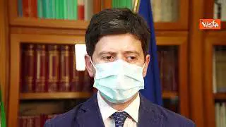 Speranza: "Stop AstraZeneca per gli under 60"