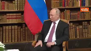 L'incontro di Biden e Putin a Ginevra, divisi da un vecchio mappamondo