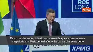 Draghi in Spagna riceve premio costruzione europea: "Mi fate arrossire"