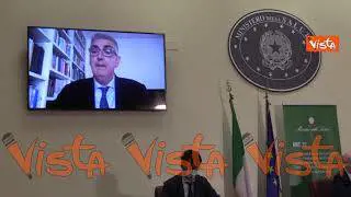 Brusaferro: “Curva in discesa. Aumentano i comuni italiani senza casi di Covid”