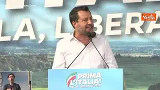 Salvini l'appello al centro destra: "Mettiamoci insieme, sono sicuro che riuscirò nella federazione"