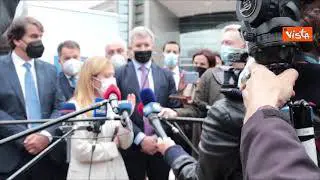 Meloni: "Legge anti-Lgbt in Ungheria? Ascolterò opinione Orban. Da sinistra due pesi e due misure"