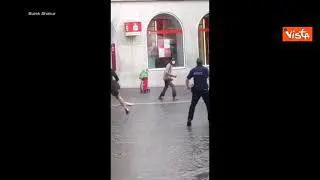 Attacco con coltello a Wurzburg, in Germania. L'assalitore fermato da alcuni passanti