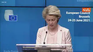 Von der Leyen: "Siamo preoccupati per variante delta, dobbiamo continuare a vaccinare"