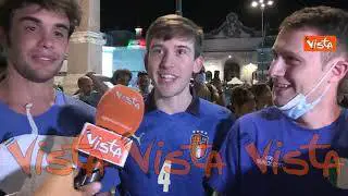 La gioia dei tifosi italiani a Piazza del Popolo dopo la vittoria contro l’Austria
