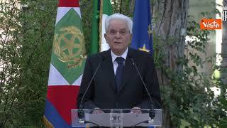 Mattarella: "Nei luoghi comuni non si può dire 'vaccino non entra'"