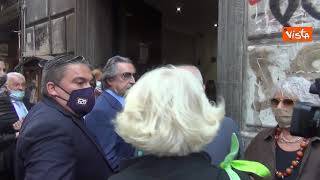 L'arrivo di Riccardo Muti al concerto organizzato al conservatorio di Napoli per i suoi 80 anni
