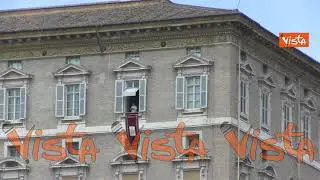 Papa Francesco: "A molti farebbe comodo un Dio che non si immischia"