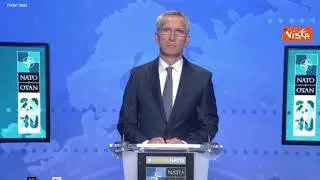 Giornalista afghana si commuove alla conferenza stampa Nato: "Non riconoscete governo talebano"