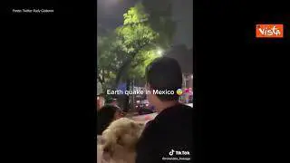 Terremoto in Messico di magnitudo 7.1, i palazzi oscillano e la gente corre in strada. Le immagini