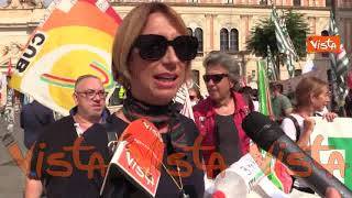 “Non abbiamo diritti né garanzie”: i lavoratori Alitalia alla protesta di Roma