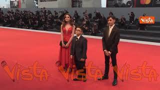 Venezia78, i tre attori adolescenti di «Qui rido io» di Martone sul red carpet