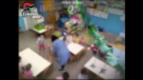 Maltrattamenti in un asilo di Monza