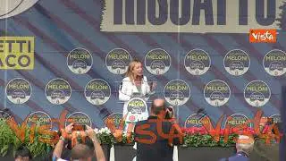 Meloni: "Il reddito di cittadinanza è una vergogna"