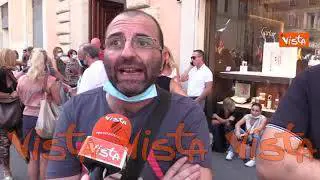 “Questa trattativa è assurda”, i lavoratori Alitalia alla protesta di Piazza S. Silvestro a Roma