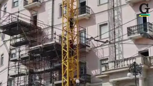 "Voglio la richiesta di asilo". E il pachistano blocca il centro di Sanremo