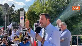 Mimmo Lucano, Salvini: "13 anni per aver grattato sui clandestini, non gioisco per sventure altrui"