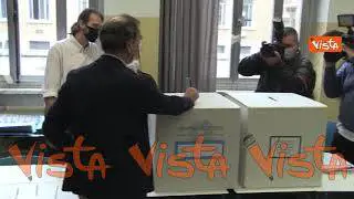 Amministrative Milano, ecco il momento del voto del sindaco Beppe Sala