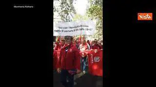 Manifestazione Mai più Fascismi a Roma, il corteo dei lavorati Cgil canta "Bella Ciao"