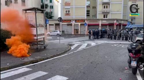 Altri blocchi e nuovi scontri nella zona del porto di Trieste