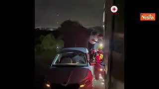 Alluvione a Catania, le operazioni di salvataggio della Croce Rossa