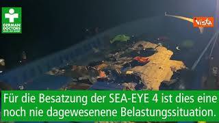La Sea Eye con a bordo 800 migranti arriva a Trapani, le immagini dei salvataggi