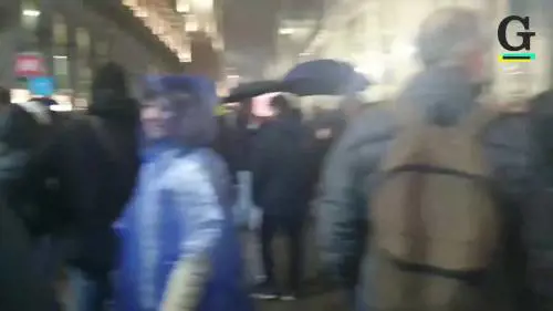 Il manifestante No Vax contro la giornalista de Il Giornale