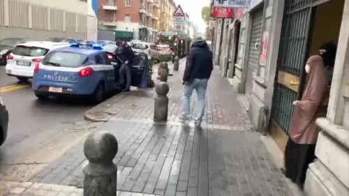 Milano, arrestata una 19enne: "Fervente sostenitrice Isis"