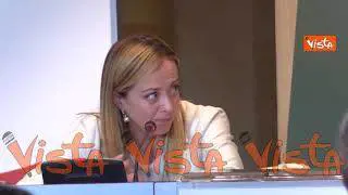 Meloni: "Berlusconi al Quirinale? Ha fatto un passo indietro. Non mi sembra interessato"