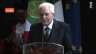 Mattarella: "I vaccini sono un referendum che fa vincere 9 a 1 la scienza"