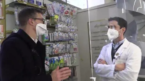 "Ci tolgono l'aria". Il farmaco salvavita che non si trova